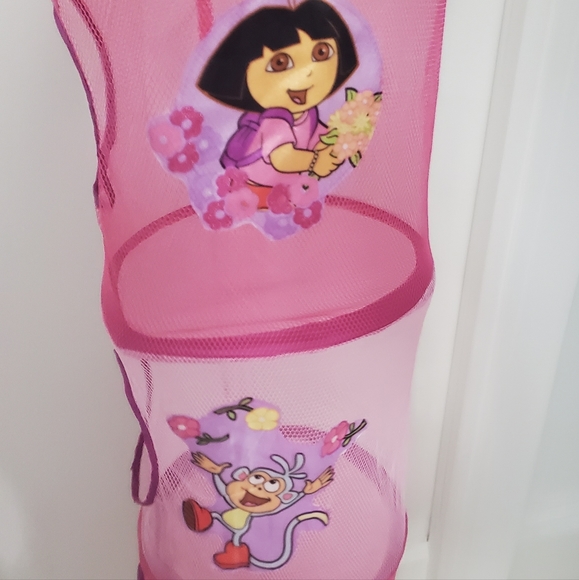 Dora the Explorer Hanging Closet Storage/Organizer - Picture 1 of 5